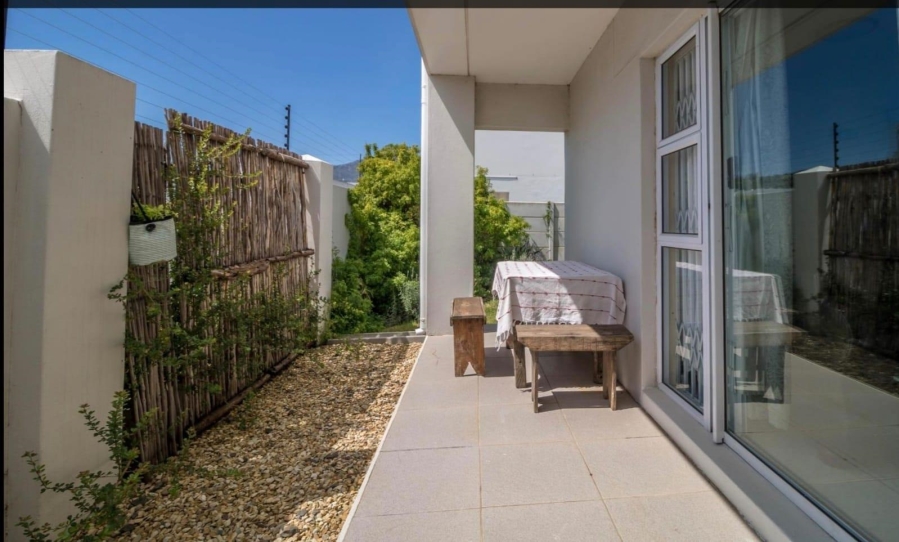To Let 3 Bedroom Property for Rent in Nuutgevonden Western Cape